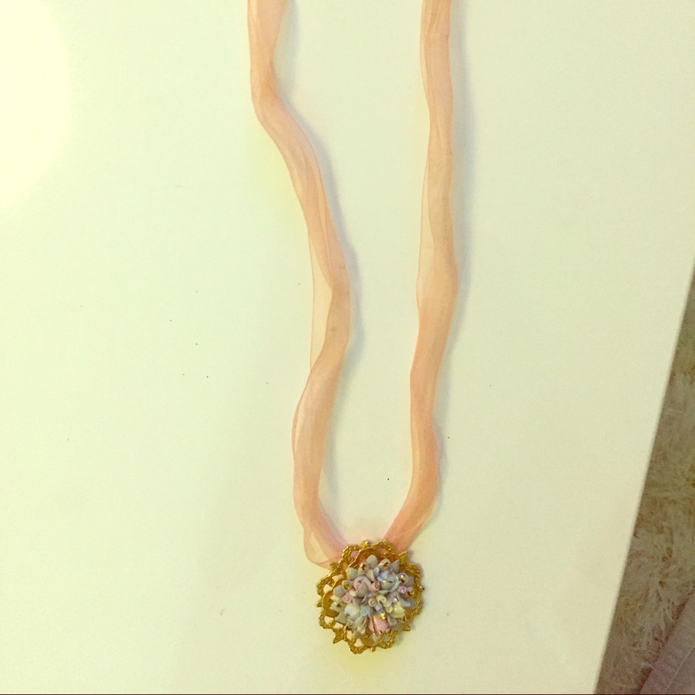 Cute classic choker